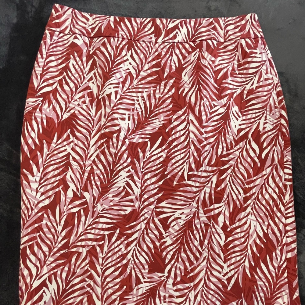 Ann Taylor Factory Pencil Skirt, size 6, orange